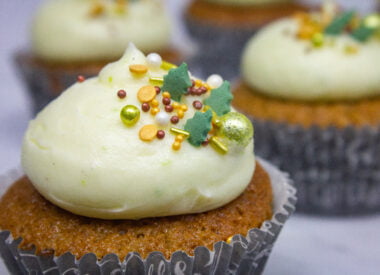 gingerbread cupcake muffins with lime frosting